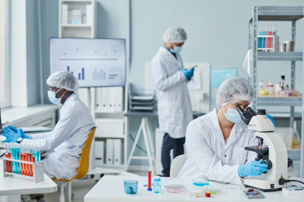 People working in the laboratory